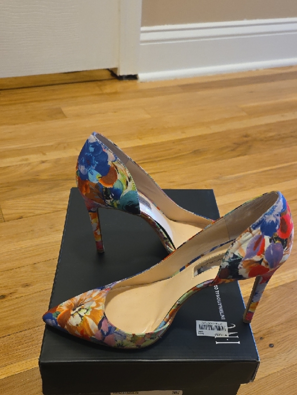 INC International Concepts Floral Multicolor Pointed-Toe Heels - Picture 5 of 6